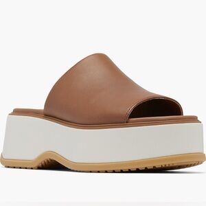 SOREL DAYSPRING PLATFORM SLIDE TAN SLIDE LEATHER ON SANDAL NEW IN BOX